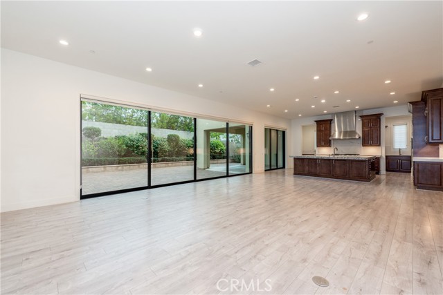 Detail Gallery Image 5 of 25 For 93 Spacial, Irvine,  CA 92618 - 5 Beds | 5/1 Baths