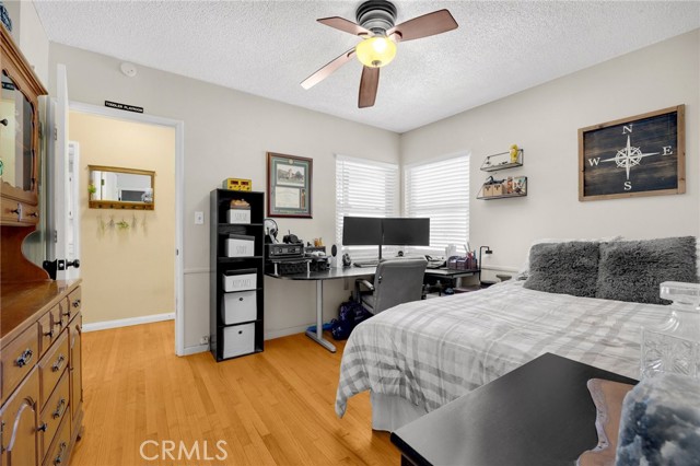 15902 Santa Fe Street, Whittier CA: https://media.crmls.org/medias/703387da-2512-449c-a318-e1a273d9f472.jpg