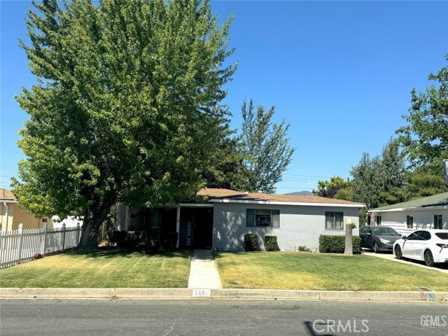 219 Brentwood Dr, Tehachapi, CA 93561