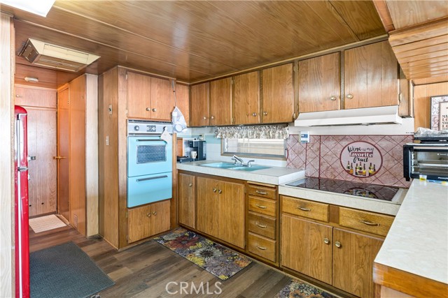 44725 E. Florida Avenue, Hemet CA: https://media.crmls.org/medias/7033d947-7c3e-48f1-a42a-e7fba76bf630.jpg