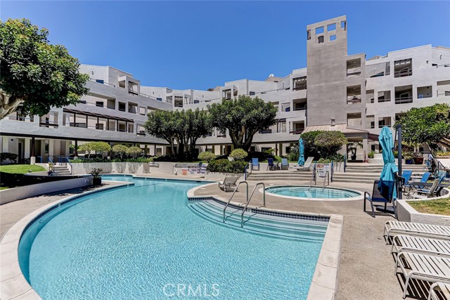 510 The Village, Redondo Beach, California 90277, 2 Bedrooms Bedrooms, ,2 BathroomsBathrooms,Residential,For Sale,The Village,IN25125306