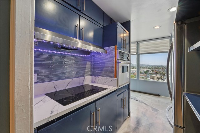 Detail Gallery Image 13 of 36 For 100 Atlantic Ave #1012,  Long Beach,  CA 90802 - 2 Beds | 1 Baths