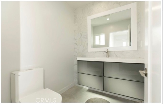 3241 Prospect Avenue, La Crescenta CA: https://media.crmls.org/medias/70343122-caff-48bb-9bd2-17173e4970d4.jpg