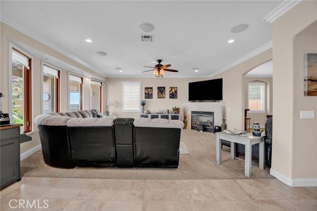 30420 Longhorn Drive, Canyon Lake CA: https://media.crmls.org/medias/70355fa7-6aa2-44e1-89ba-62154eb1521b.jpg