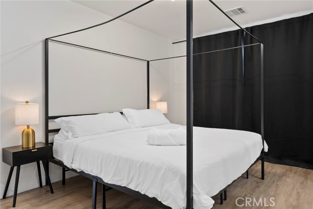 Detail Gallery Image 12 of 20 For 2214 Edna Dr, Santa Ana,  CA 92706 - 4 Beds | 3 Baths