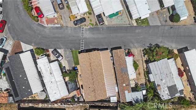 300 Ellis Street, Lake Elsinore CA: https://media.crmls.org/medias/7036beb7-f214-49d4-bb57-bd4e06214973.jpg