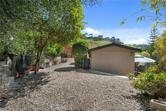 3611 Loosmore Street, Los Angeles CA: https://media.crmls.org/medias/70377e01-f925-4f1c-91d7-dd973b86107d.jpg