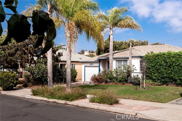 2000 Faymont Avenue, Manhattan Beach, California 90266, 3 Bedrooms Bedrooms, ,1 BathroomBathrooms,Residential,Sold,Faymont,SB20179509