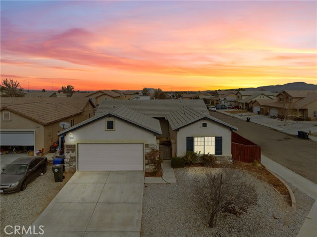 Detail Gallery Image 4 of 35 For 13254 Sandia Cir, Victorville,  CA 92392 - 4 Beds | 3 Baths