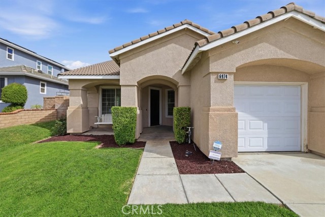 Detail Gallery Image 6 of 42 For 6974 Riverboat, Corona,  CA 91752 - 4 Beds | 2 Baths