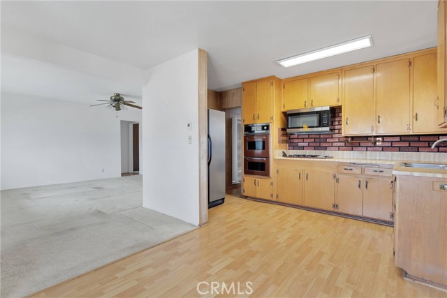 15539 Topango Rd., Victorville CA: https://media.crmls.org/medias/703a3aa4-5c89-4dca-b1bc-2ab932f4b24a.jpg