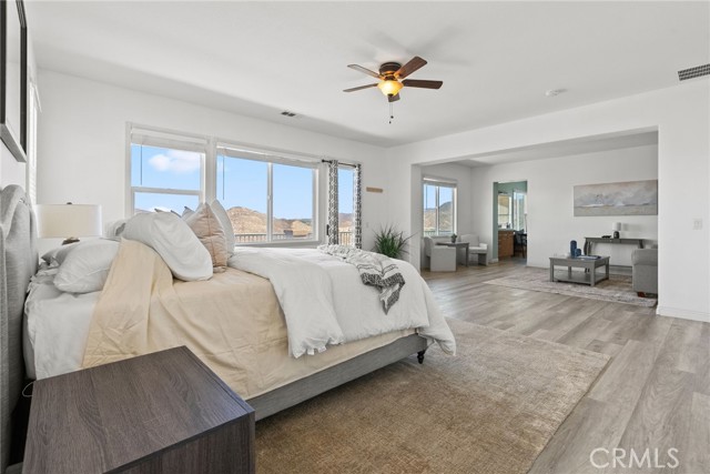 21 Plaza Modena, Lake Elsinore CA: https://media.crmls.org/medias/703add7c-9d57-4dbc-800c-0fd5f44dc456.jpg