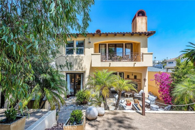 1036 Avenue C, Redondo Beach, California 90277, 5 Bedrooms Bedrooms, ,4 BathroomsBathrooms,Residential,For Sale,Avenue C,SB26075417