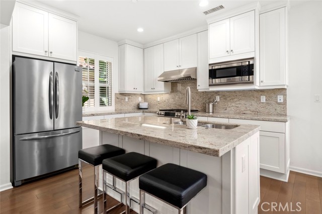 182 Firefly, Irvine CA: https://media.crmls.org/medias/703c03fc-8804-401a-a081-6ac08ccb6694.jpg
