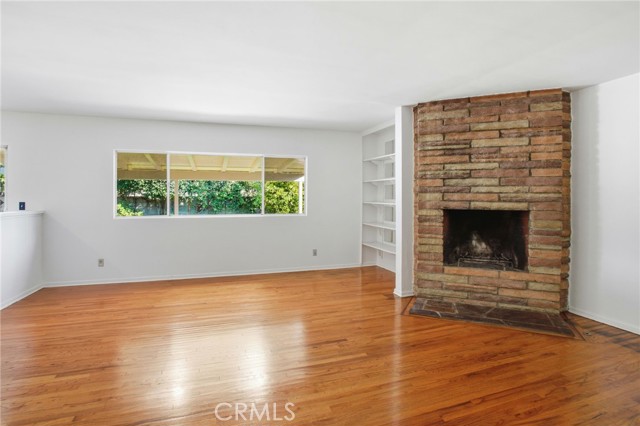 Detail Gallery Image 9 of 38 For 13421 Barbara Ann St, North Hollywood,  CA 91605 - 3 Beds | 2 Baths