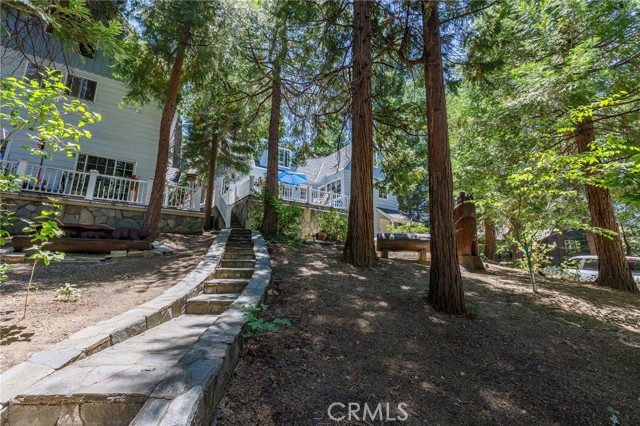 Detail Gallery Image 27 of 43 For 237 Corona Cir, Lake Arrowhead,  CA 92352 - 6 Beds | 3/1 Baths