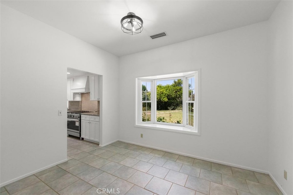 MLS #SR25162514 image #8