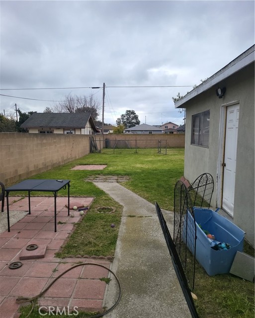 Detail Gallery Image 3 of 5 For 1516 W 222nd, Torrance,  CA 90501 - 3 Beds | 1 Baths