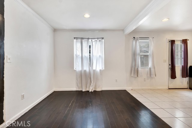 Detail Gallery Image 11 of 35 For 14962 Genoa, Sylmar,  CA 91342 - 4 Beds | 2 Baths