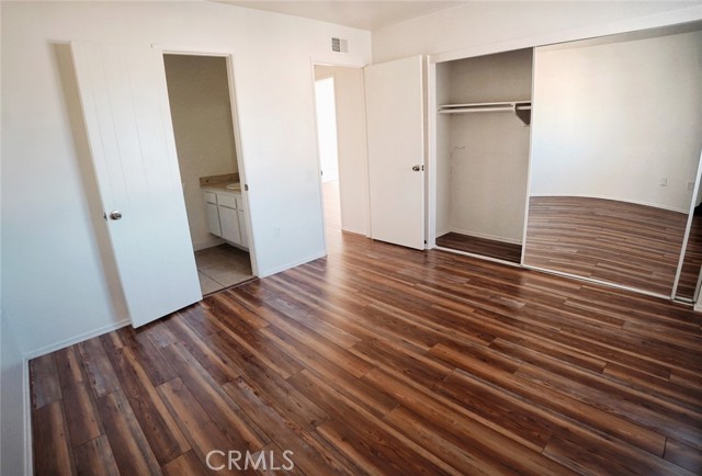7310 Corsican Drive, Huntington Beach CA: https://media.crmls.org/medias/703d93a0-1bb4-4fca-bbea-5f9f42b8cf6f.jpg