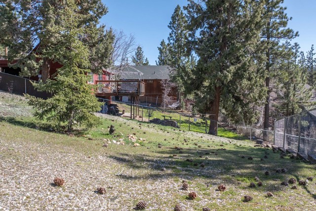 Detail Gallery Image 11 of 21 For 393 Arroyo Dr, Big Bear Lake,  CA 92315 - – Beds | – Baths