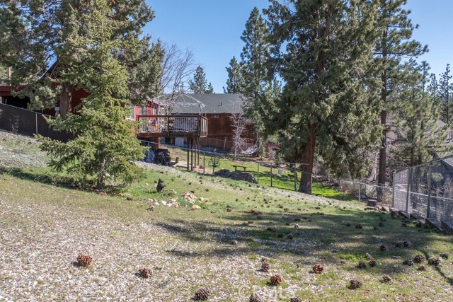 Detail Gallery Image 11 of 21 For 393 Arroyo Dr, Big Bear Lake,  CA 92315 - – Beds | – Baths