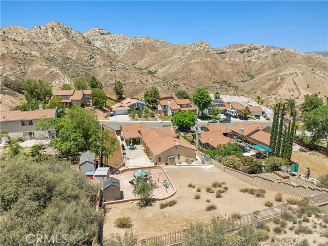 Detail Gallery Image 39 of 40 For 15242 Poppy Meadow St, Canyon Country,  CA 91387 - 3 Beds | 3 Baths