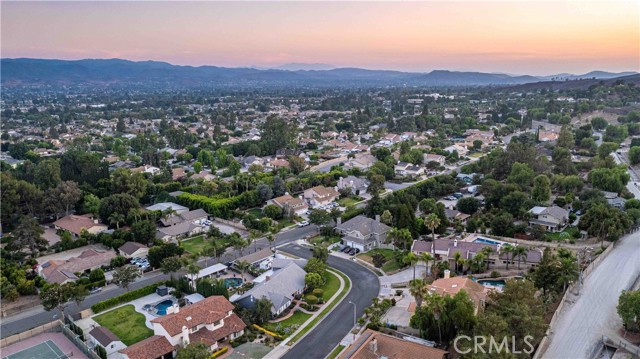 3225 Yardley Place, Simi Valley CA: https://media.crmls.org/medias/703f8705-a7c5-4e4c-aeae-dfacf6f3a713.jpg