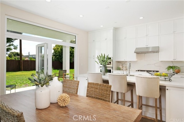 Detail Gallery Image 11 of 27 For 14142 Dall Ln, North Tustin,  CA 92780 - 5 Beds | 5/1 Baths