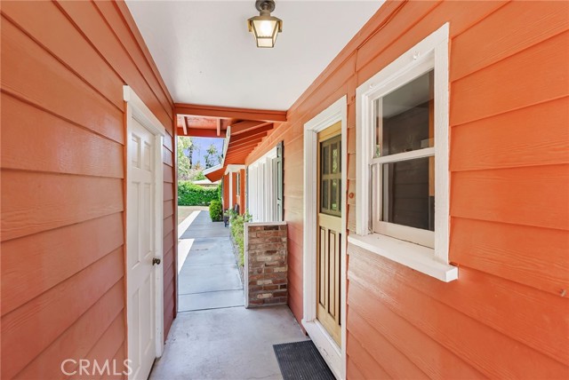 2886 Mcallister Street, Riverside CA: https://media.crmls.org/medias/703fa689-90a4-44a0-906d-80c40a422979.jpg