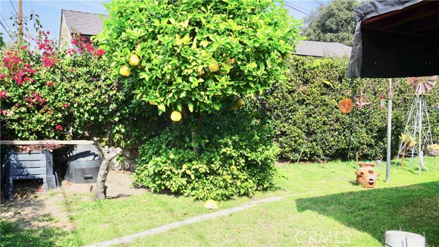 Detail Gallery Image 45 of 48 For 2213 N Valley St, Burbank,  CA 91505 - 3 Beds | 1 Baths