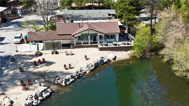 27500 State Highway 189, Lake Arrowhead CA: https://media.crmls.org/medias/703fcf1a-9c7f-4f39-a7e4-3f04409c3474.jpg