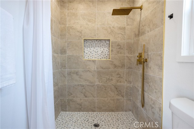 Detail Gallery Image 31 of 32 For 192 Wapello St, Altadena,  CA 91001 - 4 Beds | 2 Baths