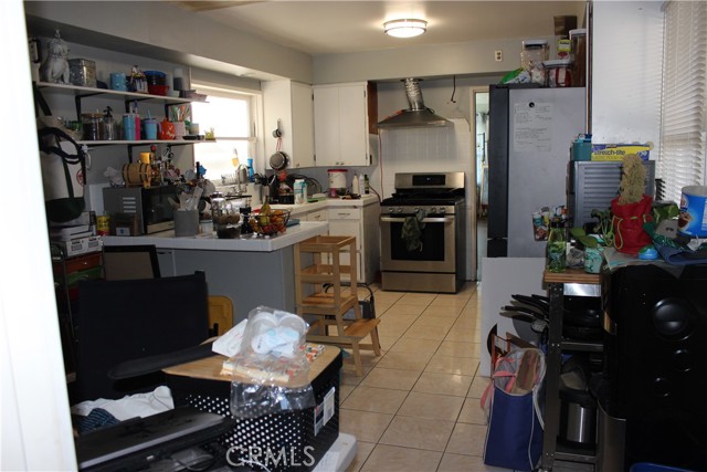 Detail Gallery Image 5 of 17 For 967 E Columbia, Pomona,  CA 91767 - 3 Beds | 2 Baths