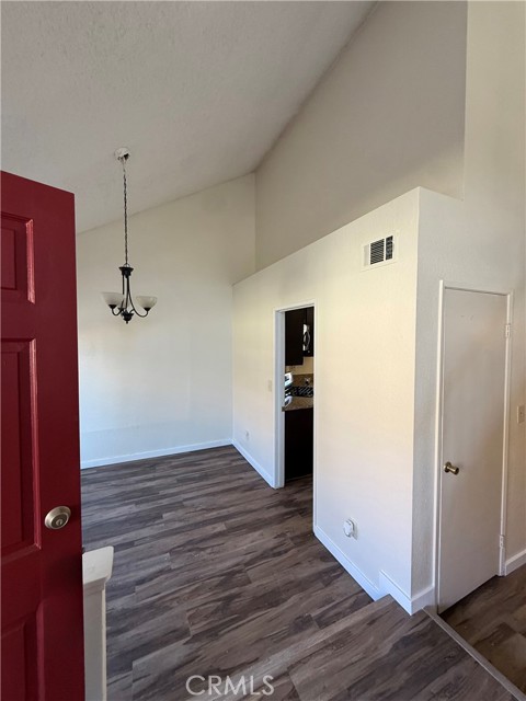 13735 Gemini Street, Victorville CA: https://media.crmls.org/medias/70411cf3-3908-4af5-9671-4b48cc080802.jpg