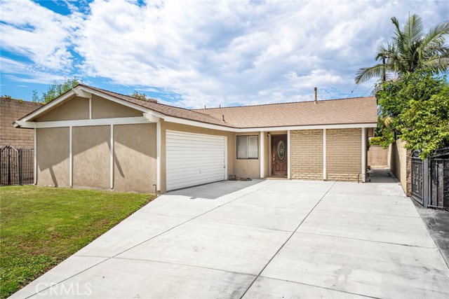 Detail Gallery Image 3 of 27 For 11503 Walcroft St, Lakewood,  CA 90715 - 4 Beds | 2 Baths