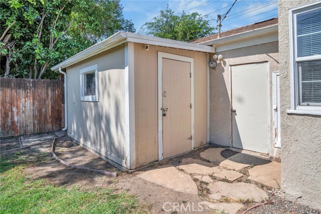Detail Gallery Image 35 of 42 For 1343 N Whitnall Hwy, Burbank,  CA 91505 - 3 Beds | 2 Baths