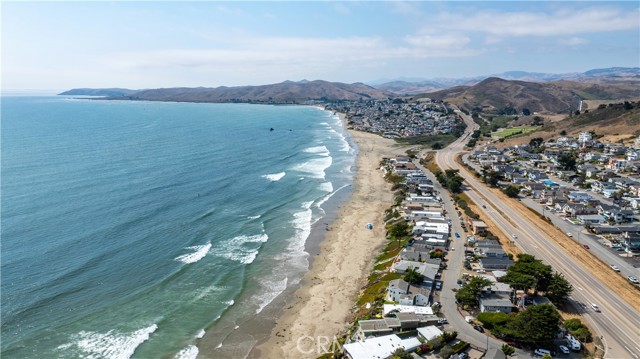 3166 Shearer Avenue, Cayucos CA: https://media.crmls.org/medias/7041c139-35f0-4fcd-b404-a6f3032a6db7.jpg