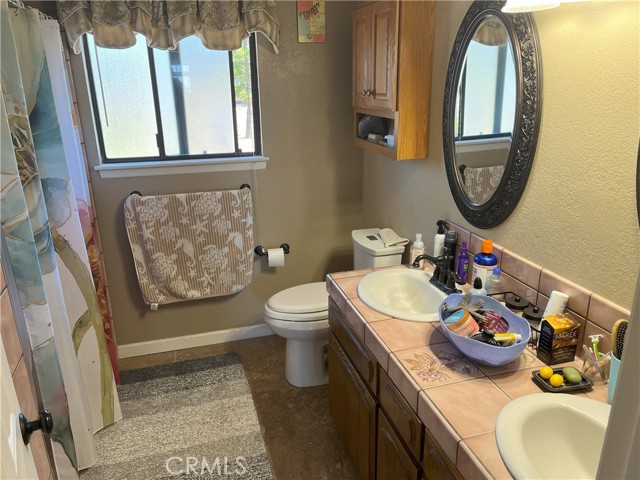Detail Gallery Image 19 of 38 For 984 Pinon Rd, Pinon Hills,  CA 92372 - 3 Beds | 2/1 Baths