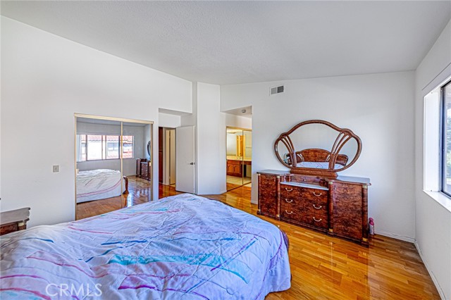 Image 16 of 40 For 1253 Porto Grande  2