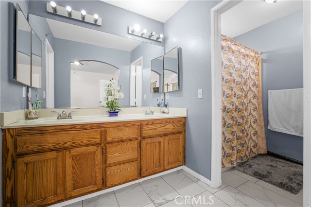 Detail Gallery Image 7 of 21 For 2309 Medical Center Dr, Perris,  CA 92571 - 3 Beds | 2/1 Baths