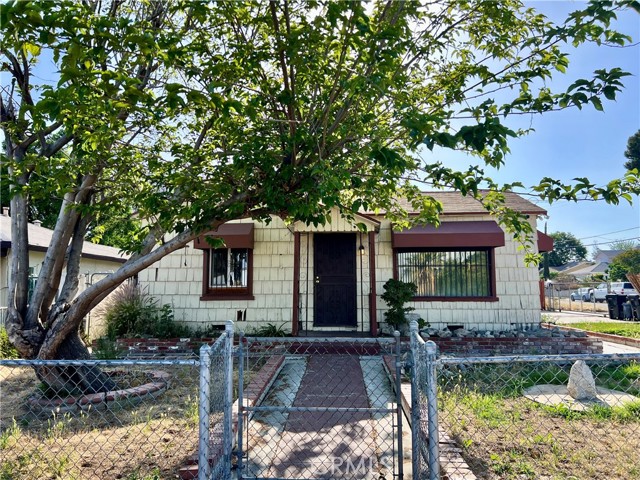 Detail Gallery Image 1 of 6 For 342 S Sycamore Ave, Rialto,  CA 92376 - 2 Beds | 1 Baths