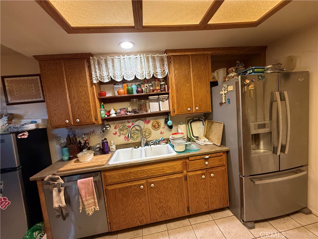 https://media.crmls.org/medias/7043e625-ab8a-44fb-a123-d24618b27faf.jpg?preset=X-Large