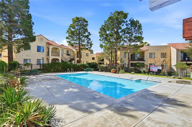 Detail Gallery Image 36 of 38 For 2554 Olive Dr #66,  Palmdale,  CA 93550 - 2 Beds | 2 Baths