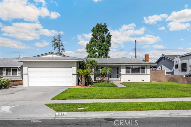 917 N Fuchsia Avenue, Ontario CA: https://media.crmls.org/medias/7044a4db-5e9f-40ee-a227-67d814e5cbdf.jpg