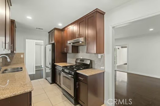 Detail Gallery Image 12 of 27 For 4775 Beverly Ct, Riverside,  CA 92506 - 3 Beds | 2 Baths