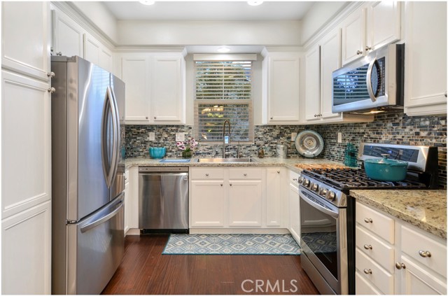 2 Hinterland Way, Ladera Ranch CA: https://media.crmls.org/medias/7044b83c-f0b7-4d70-a4aa-639c7f0187e0.jpg