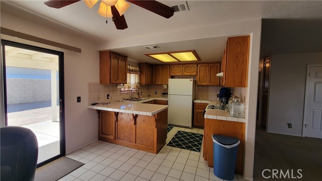 Detail Gallery Image 39 of 57 For 8756 Oakwood Ave, Hesperia,  CA 92345 - 7 Beds | 6 Baths