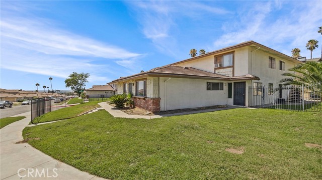 Detail Gallery Image 3 of 15 For 3568 20th St, Highland,  CA 92346 - – Beds | – Baths