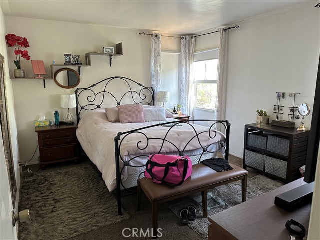 1540 N Allen Ave., Pasadena CA: https://media.crmls.org/medias/70461d6c-4433-41ba-ba5f-e6909de57081.jpg